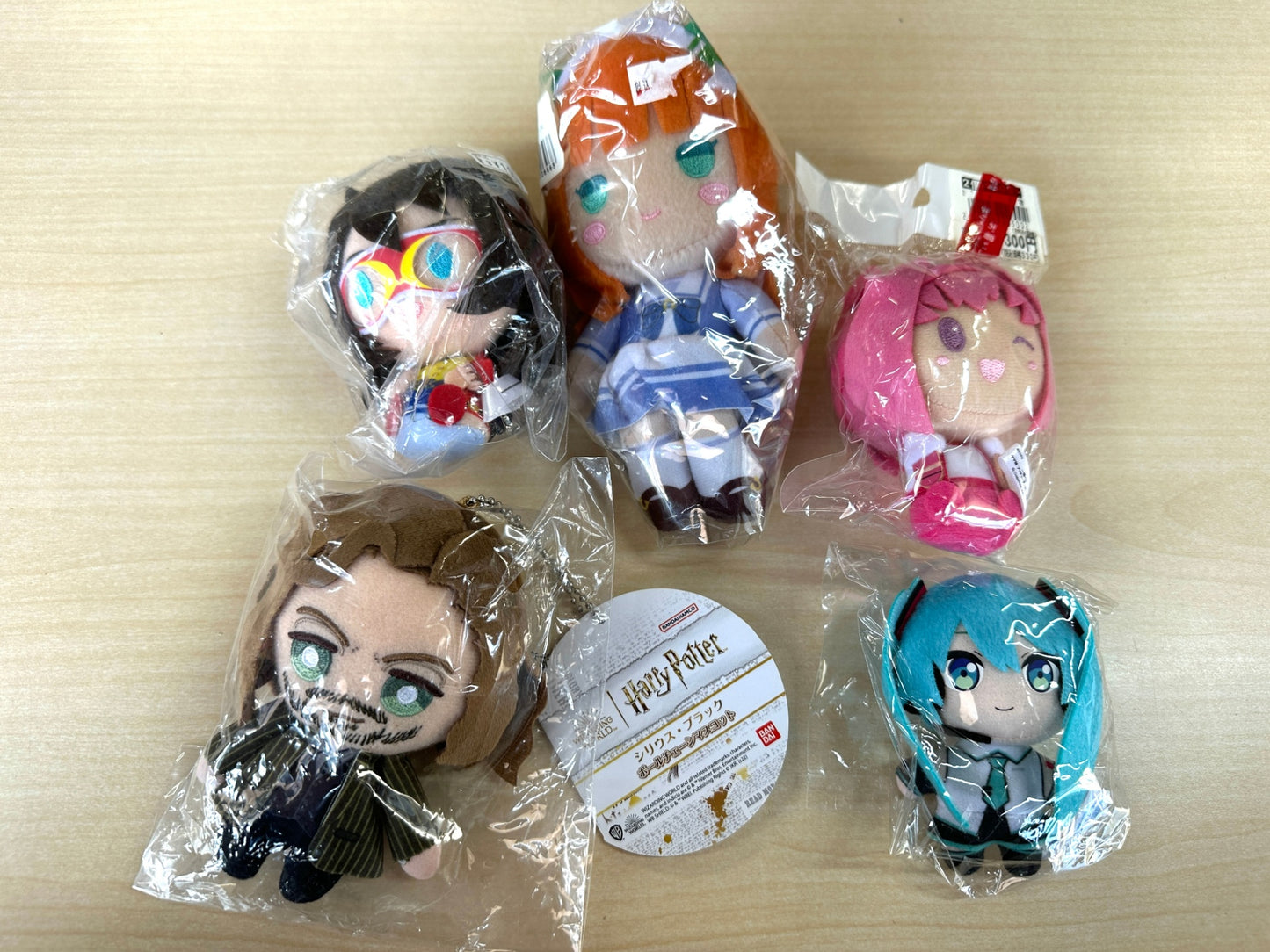 新品・中古 混在 アニメキャラ ぬいぐるみマスコット 40個以上 まとめセット おでかけ子ザメ ウマ娘  ちいかわ ポムポムプリン マイクラ ポケモン 他 5/15