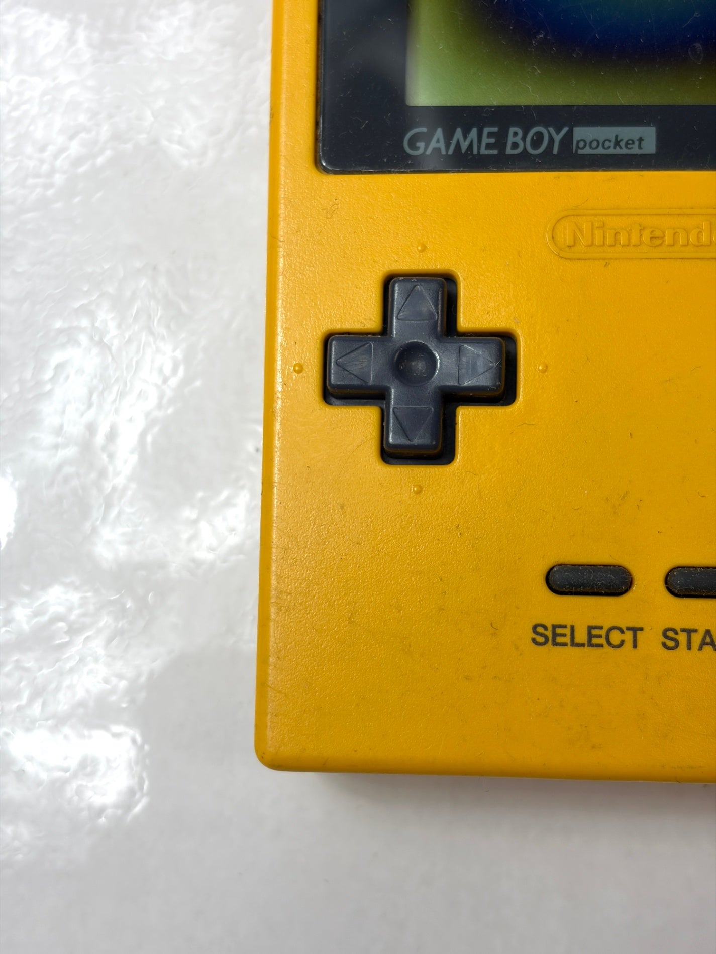 ジャンク　任天堂 ゲームボーイポケット イエロー 本体 MGB-001 Nintendo Game Boy Pocket Yellow