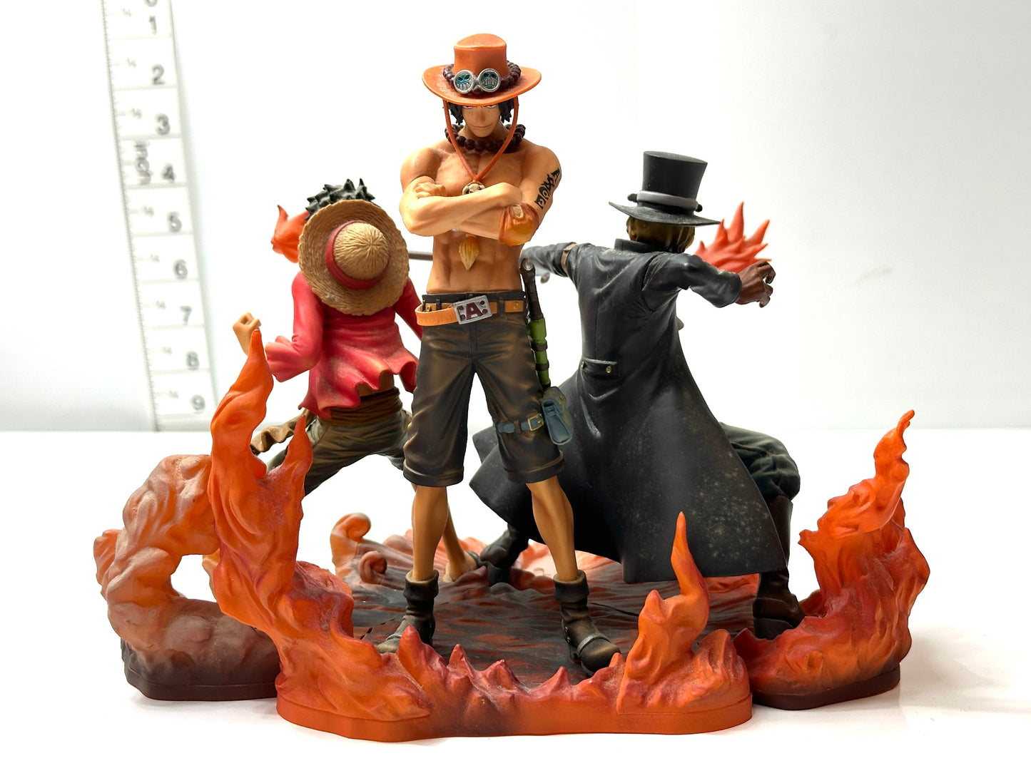 現状品 バンプレスト ワンピース DXF BROTHERHOOD II ルフィ、エース、サボ フィギュア 1/9